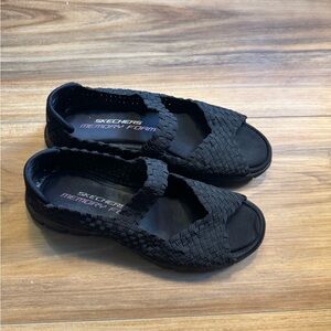 Skechers Women's Black Woven Sandals